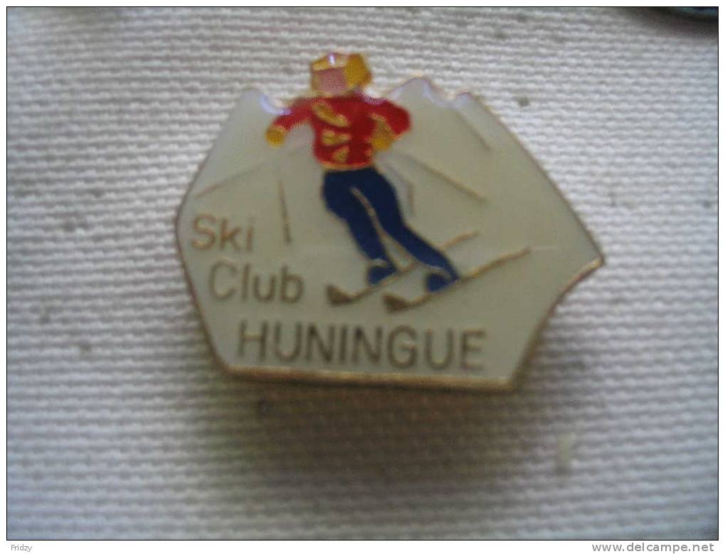 Pin´s Du Ski Club De HUNINGUE - Wintersport