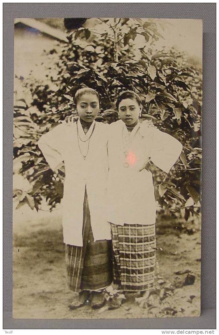 Two Girls - The Federal Rubber Stamp Co., Stationers Eto (foto-photo) - Malaysia