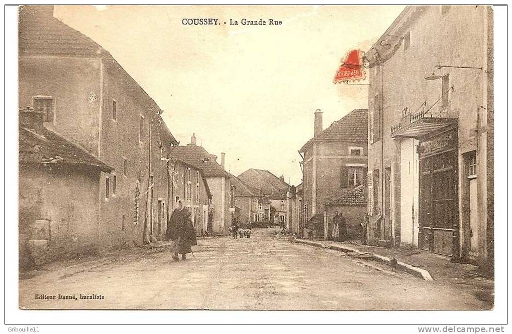 COUSSEY   -    **  LA GRANDE RUE  **   -    Editeur : Buraliste DENNE   N° / - Coussey