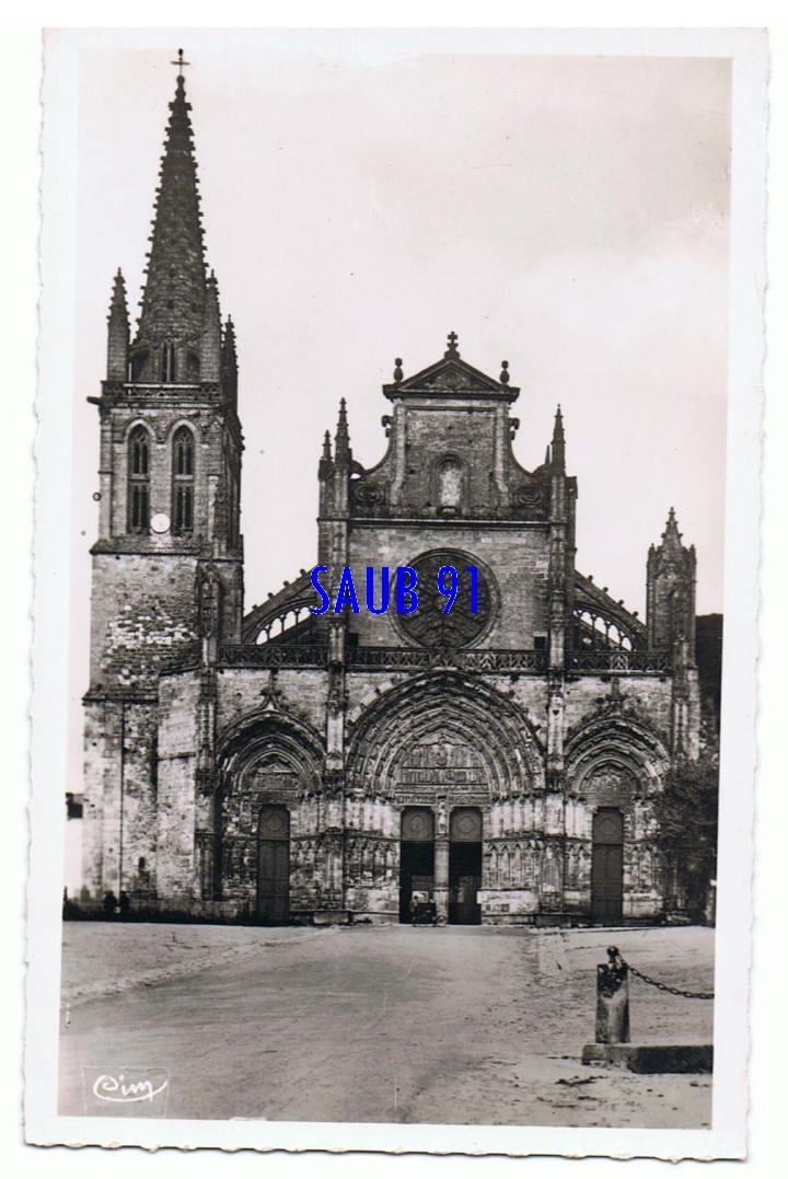 Bazas - La Cathédrale - Combier N°8 - Non Circulé  -Réf:5742 - Bazas