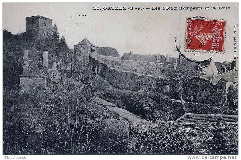 D64 - ORTHEZ - VUE DES VIEUX REMPARTS ET LA TOUR - Phot. Edit. BARBE, ORTHEZ - Orthez