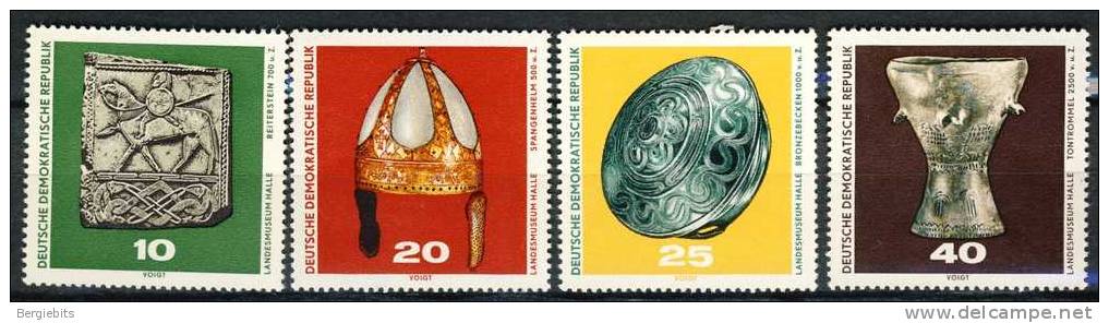 1970 GDR   Complete MNH  Set Of 4 Stamps " Ancient Artifacts  " - Unused Stamps