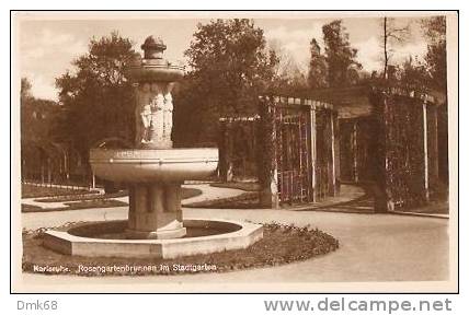 AK GERMANY - KARLSRUHE - ROSENGARTENBRUNNEN IM STADIGARRTEN - Karlsruhe