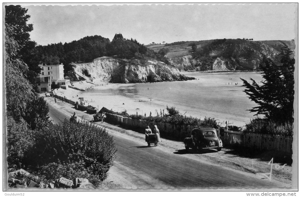 Avenue De La Plage - Morgat