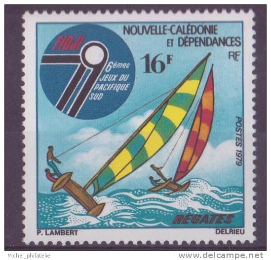 NOUVELLE-CALADONIE N° 430** NEUF  SANS CHARNIERE   REGATES - Unused Stamps