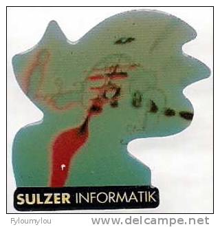 Très Beau Pin´s Sulzer Informatik - Qualité émail Brillant - Reproduction Tableau Psychédélique Genre Dali - Informatique