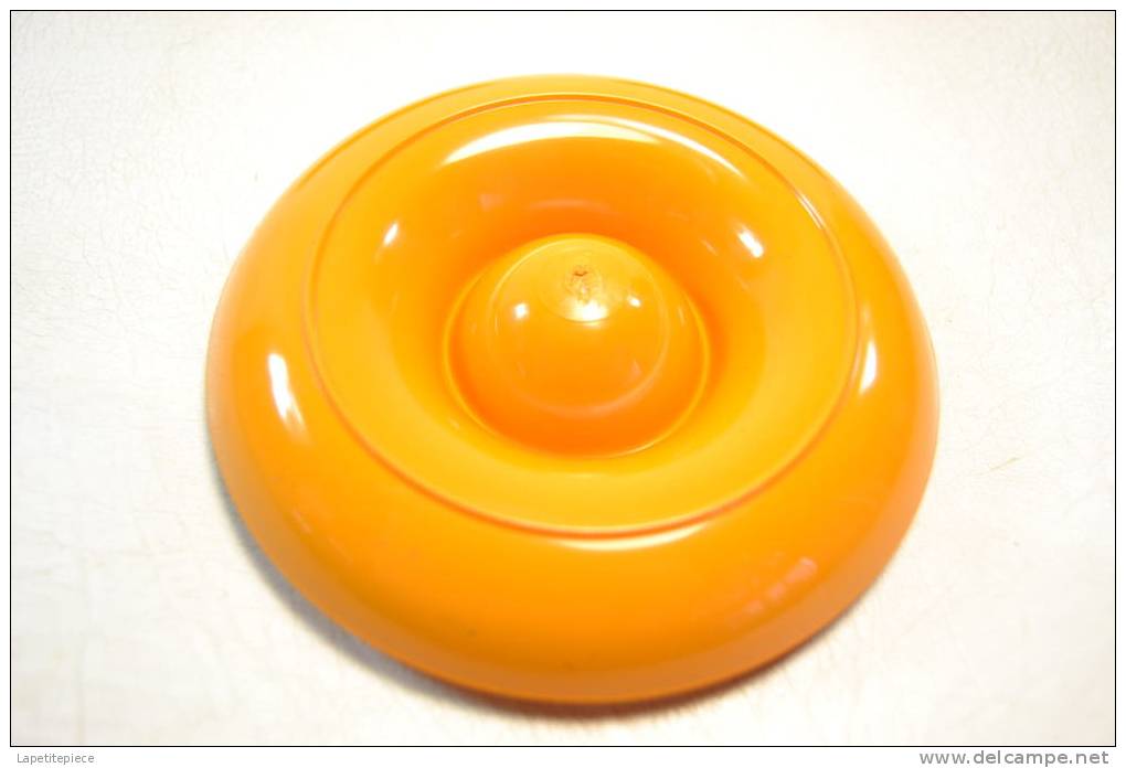 Anciens Coquetiers Lustran En Plastique. Couleur Orange, Années 1960 - 1970. Neuf D'époque ! Déco Cuisine Design - Autres & Non Classés