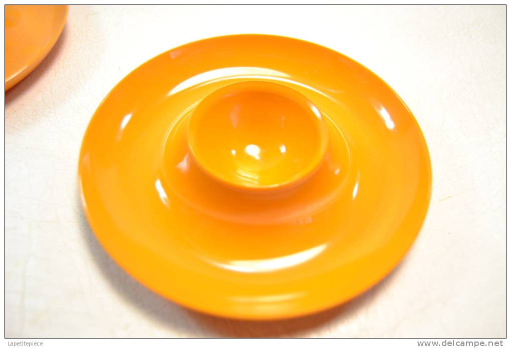 Anciens Coquetiers Lustran En Plastique. Couleur Orange, Années 1960 - 1970. Neuf D'époque ! Déco Cuisine Design - Autres & Non Classés