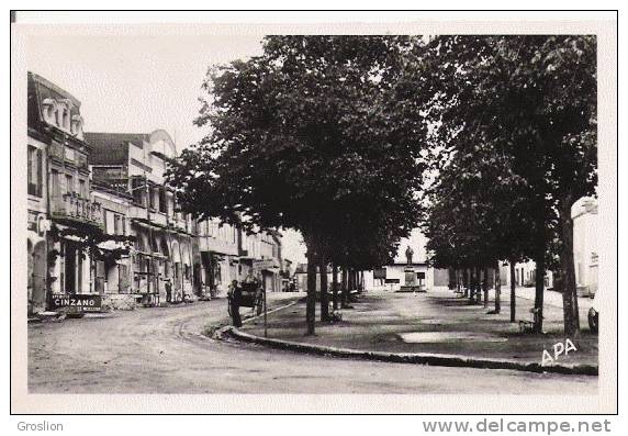 EAUZE (GERS) 3 PLACE SAINT CERAT - Autres & Non Classés