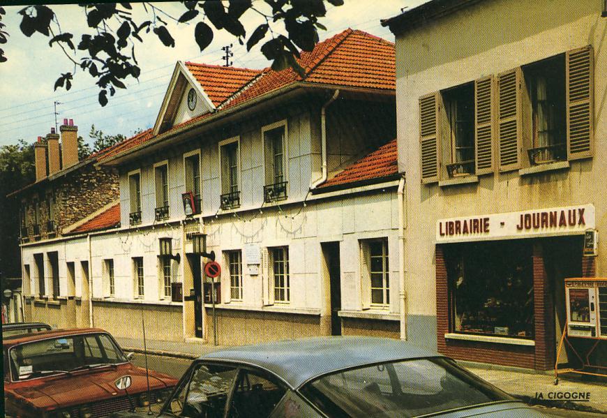 Rungis 94 -  Mairie  -Journaux - Automobiles -  Distributeur Bonbons - Rungis