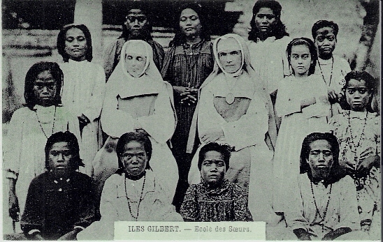 ILES GILBERT - ECOLE DES SOEURS - Autres & Non Classés