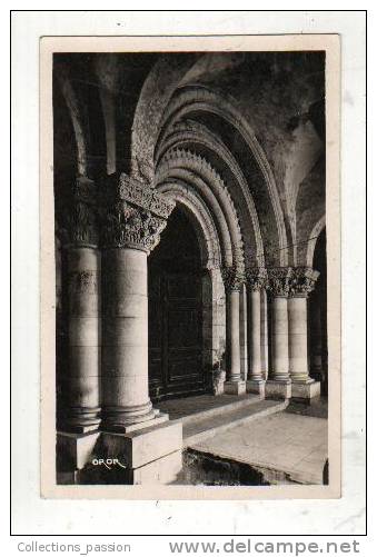 Cp, 79, Airvault, Le Narthex De L'Eglise Abbatiale, Voyagée 1950 - Airvault