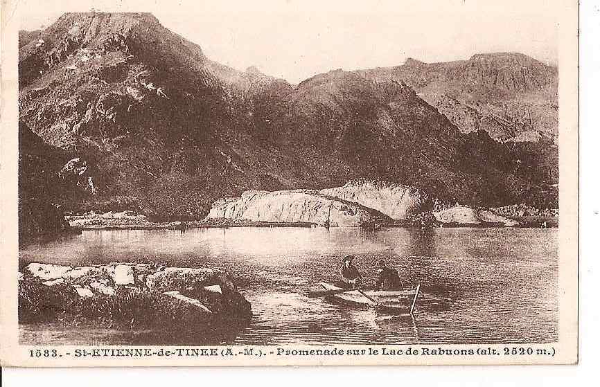 SAINT ETIENNE DE TINEE PROMENADE SUR LE LAC RABUONS (PERSONNAGES) REF 17337 - Saint-Etienne-de-Tinée