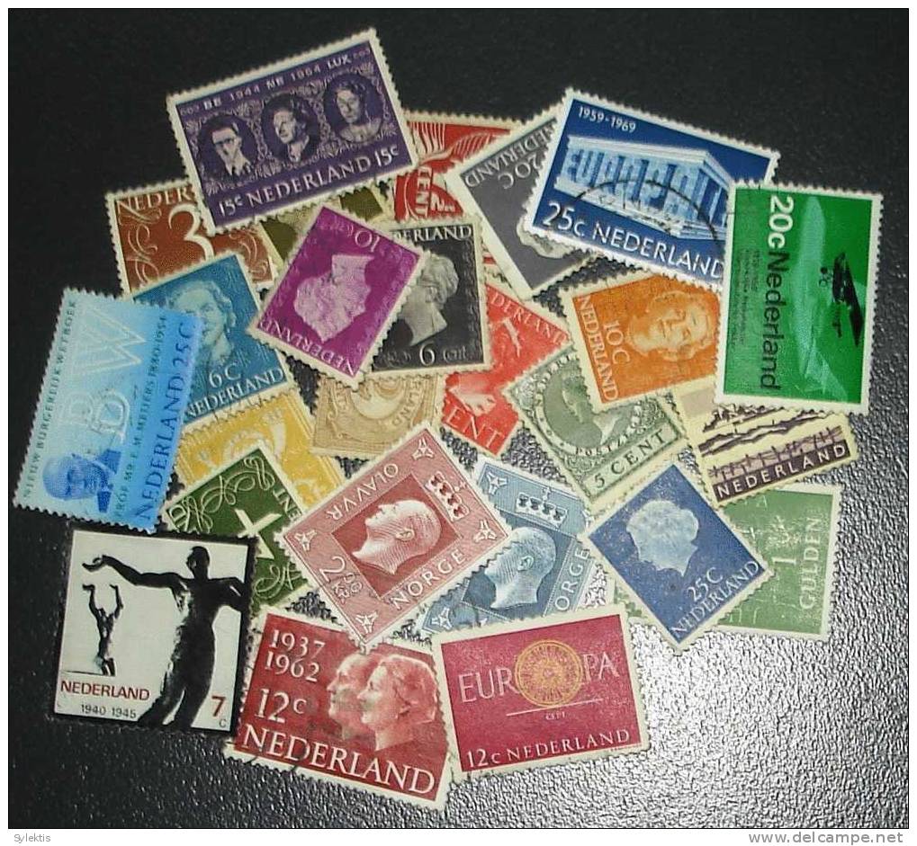 NETHERLANDS LOT 25 DIFFERENT STAMPS #1 - Dienstzegels