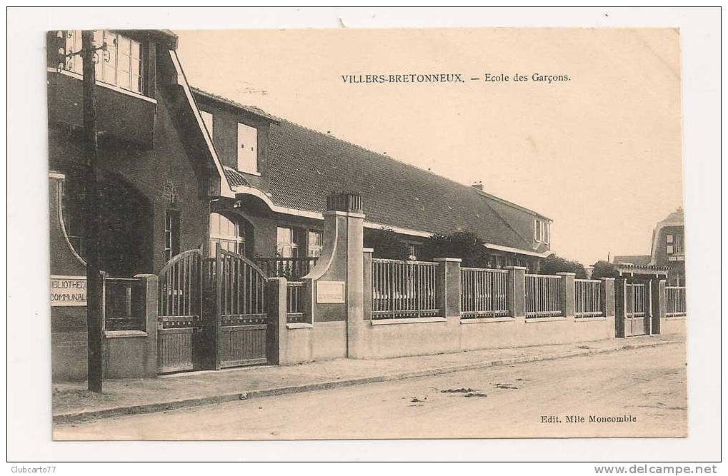 Villers-Bretonneux (80) : L'Ecole De Garçon Environ 1930. - Villers Bretonneux