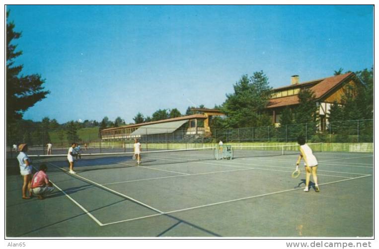 Grossinger NY Tennis Court And Club House On C1960s Vintage Postcard - Tennis