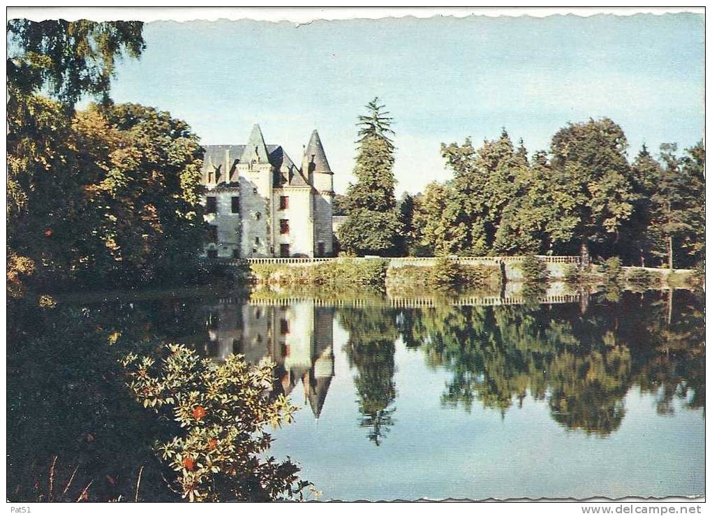 87 - Nieul : L'étang Et Le Château - Nieul