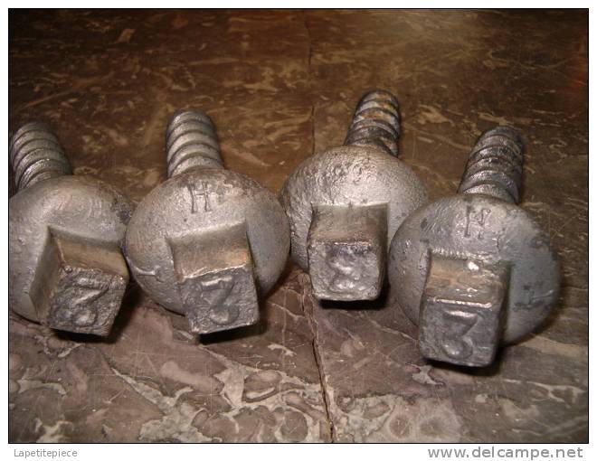 4 Anciens Gros Boulons / Vis / Ecrous En Fonte D'aluminium. Début 20eme Siècle, Origine Chemins Fer, SNCF. Déco Usine - Ancient Tools