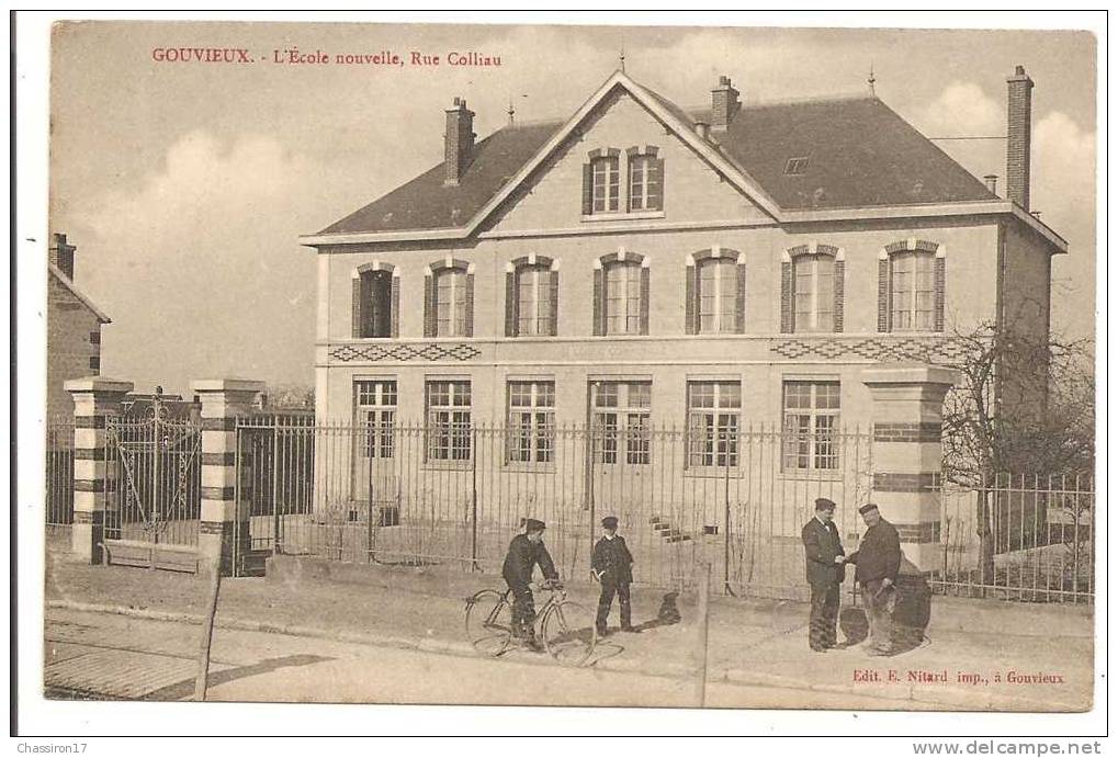 60 - GOUVIEUX  -  L´ Ecole Nouvelle, Rue Colliau-  Animée   Le Maire Saluant L´instituteur - Gouvieux