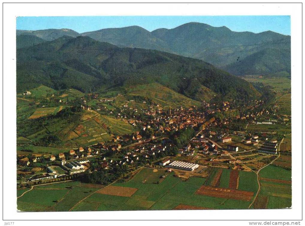 Staufen Im Breisgau Luftsicht Auf Der Stadt Geschrieben Im Jahre 1975 Vue Aerienne Sur La Ville Ecrite En 1975 - Staufen