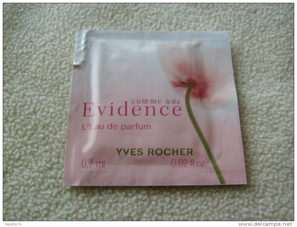 Echantillon Comme Une évidence Yves Rocher Eau De Parfum 0.7ml - Echantillons (tubes Sur Carte)