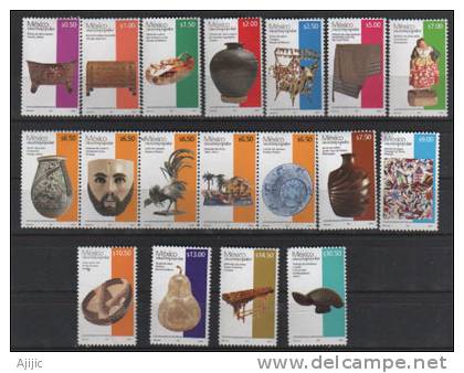 Serie Complete Arts Populaires. Yv. # 2152/69,  18 T-p Neufs ** ,  Cote 45.00 € - Mexico