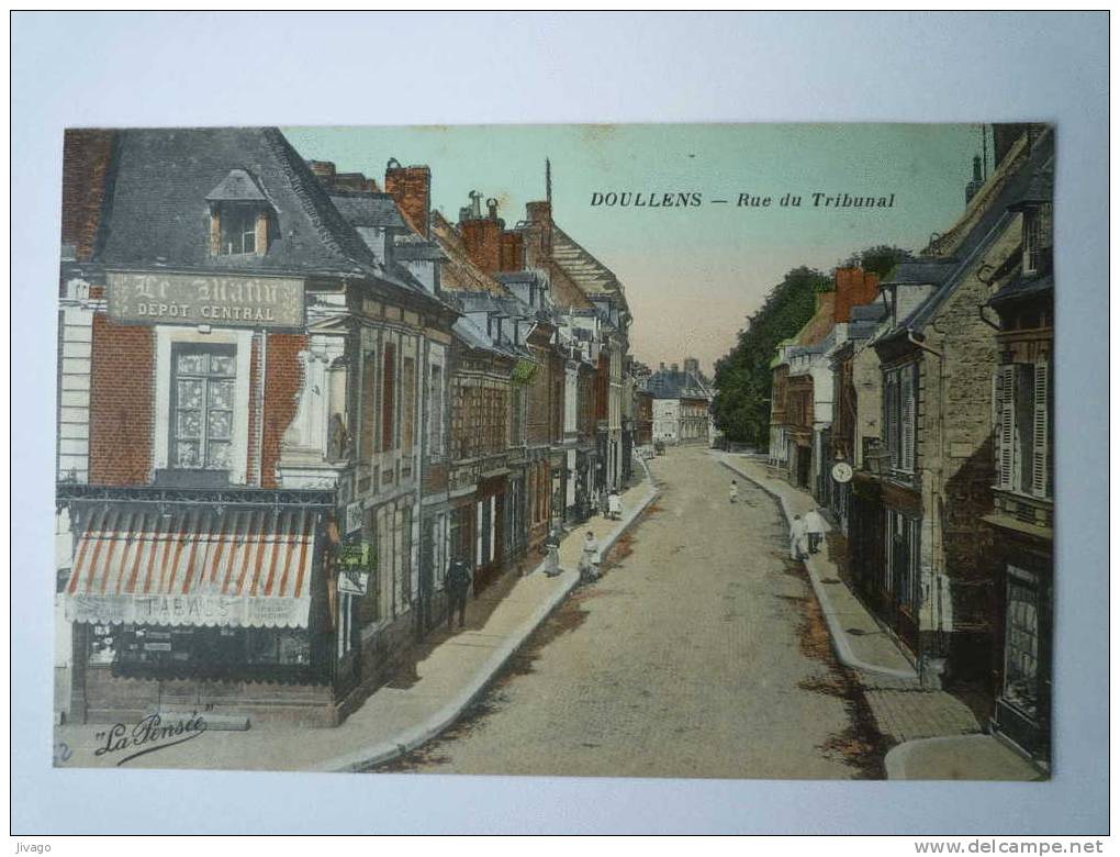 DOULLENS  (Somme)  :  Rue Du TRIBUNAL  -  Carte Colorisée - Doullens