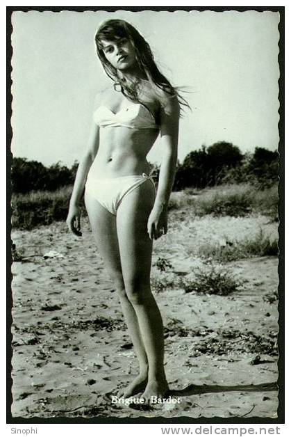 H- Bb 7^^   Actress  Brigitte Bardot , ( Postal Stationery , Articles Postaux ) - Acteurs