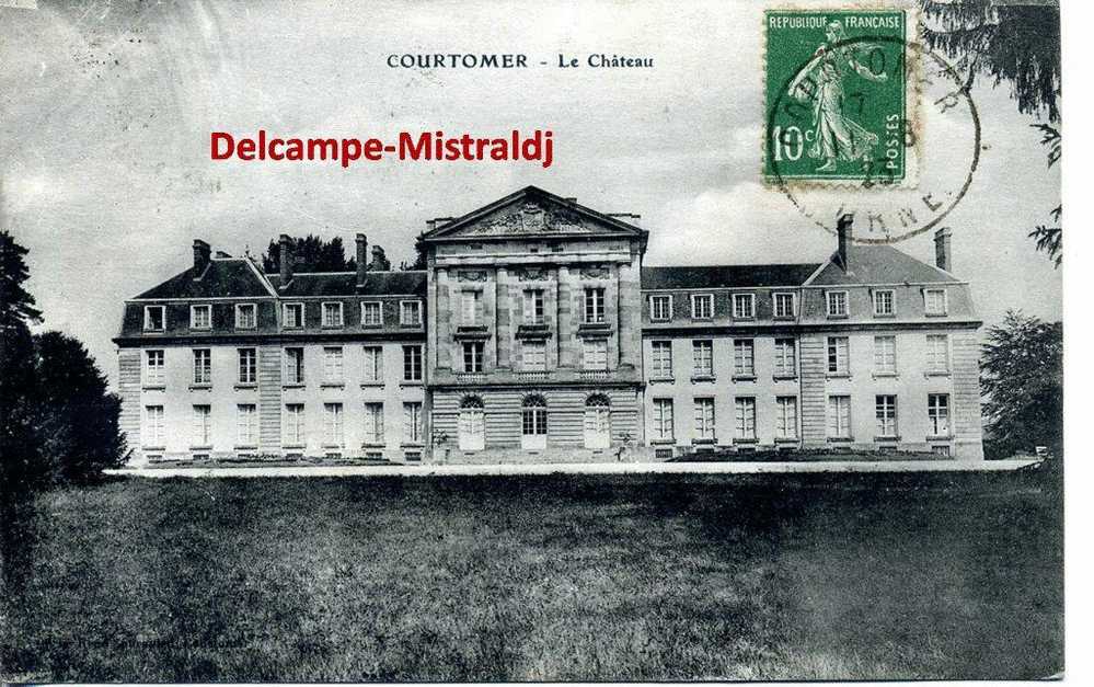 CPA, COURTOMER - Le Château - Courtomer