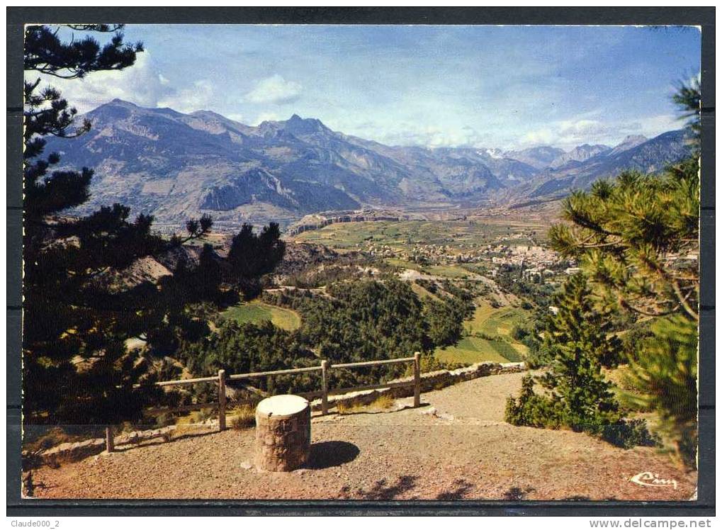 GUILLESTRE . Vue De La Vallée De La Durance .  Voir Recto - Verso  (J899) - Guillestre