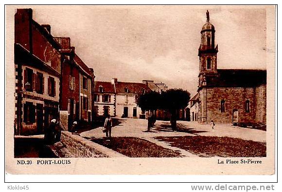 56 PORT LOUIS La Place St Pierre - Animé BUVETTE LORIENTAISE BUVETTE DE LA PLACE Eglise Fontaine - - Port Louis