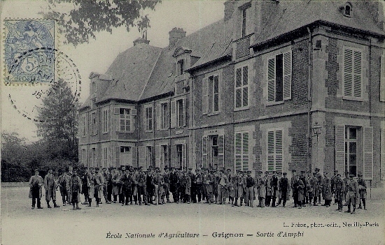 D78 - GRIGNON - ECOLE NATIONALE D´AGRICULTURE - SORTIE D´AMPHI - Grignon