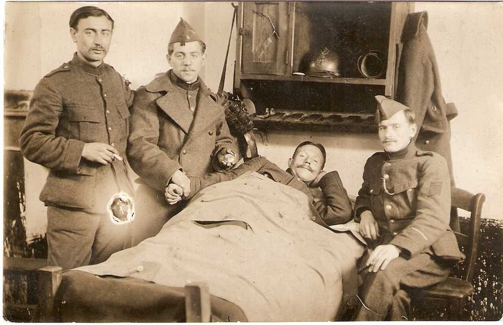 BELGIQUE AU CAMP DE BEVERLOO  18 FEVRIER 1919 - Personaggi