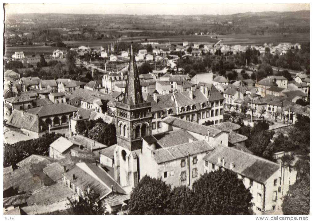 COMBRONDE VUE AERIENNE L EGLISE - Combronde