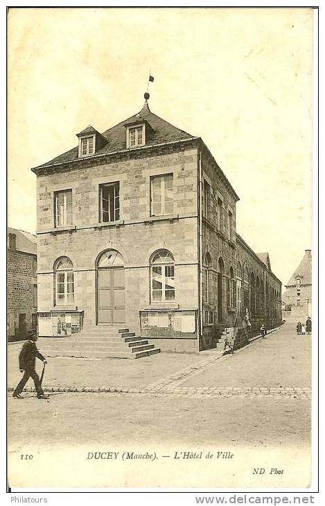 DUCEY  -  L'Hôtel De Ville - Ducey