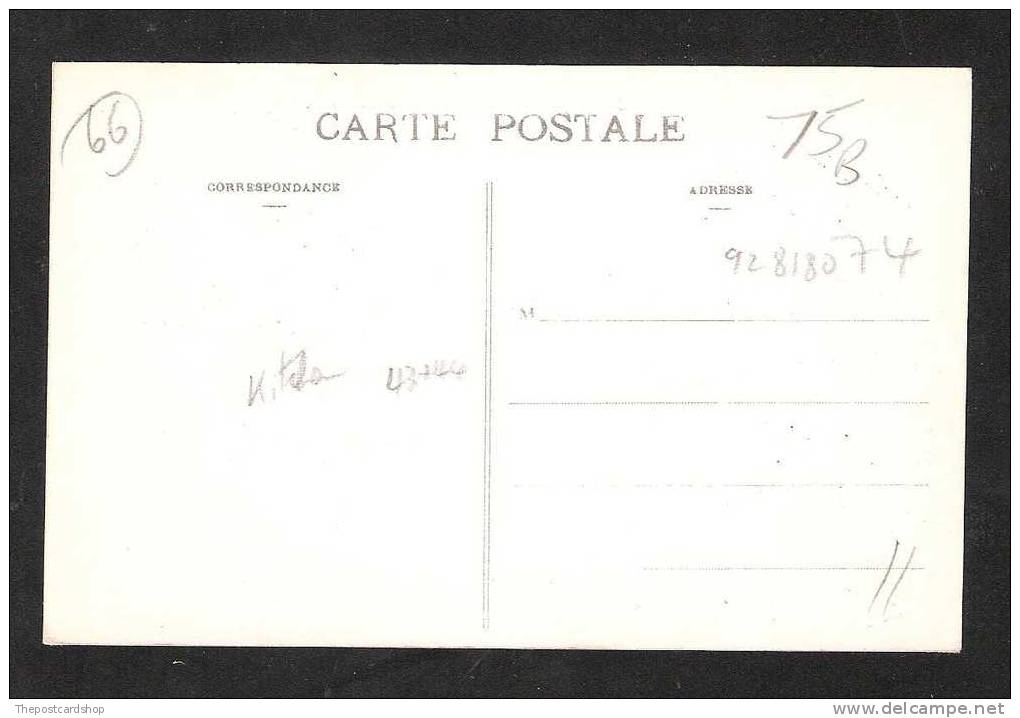 CPA FRANCE 66 "Cerbère No.98 La Place Et La Plage PYRENEES-ORIENTALES - Cerbere