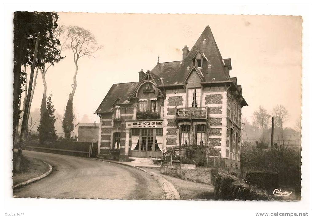 Clères (76) : Le Chalet-Hôtel Du Parc En 1950 (animée). - Clères