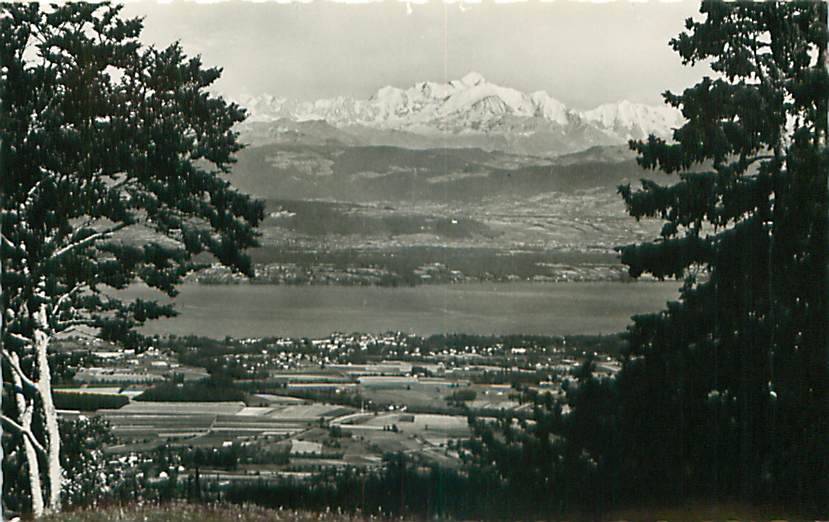 01 - Le Lac Léman Et Le Mont Blanc Vus Du Col De La Faucille (E. Protet, 3222) - Gex