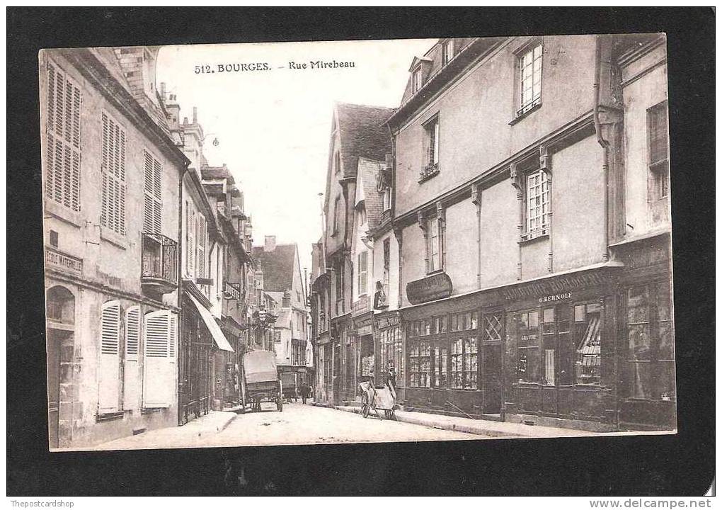 CPA  18 CHER No.512 BOURGES RUE MIREBEAU ATTELAGE ANIMEE FRANCE MORE CHEAP FRANCE LISTED - Altri & Non Classificati