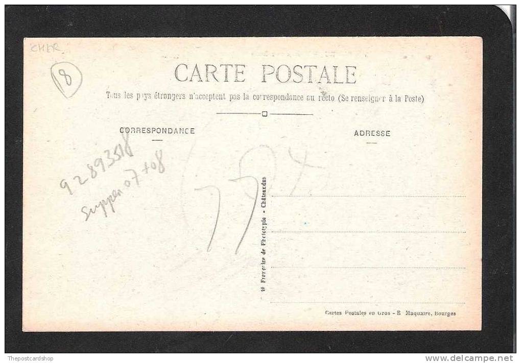 CPA  18 CHER No.512 BOURGES RUE MIREBEAU ATTELAGE ANIMEE FRANCE MORE CHEAP FRANCE LISTED - Autres & Non Classés