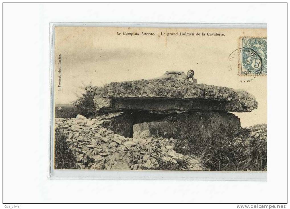 12 CAMP DU LARZAC Dolmen De La Cavalerie, Animée, Ed Froment, 1904, Dos 1900 - Dolmen & Menhirs