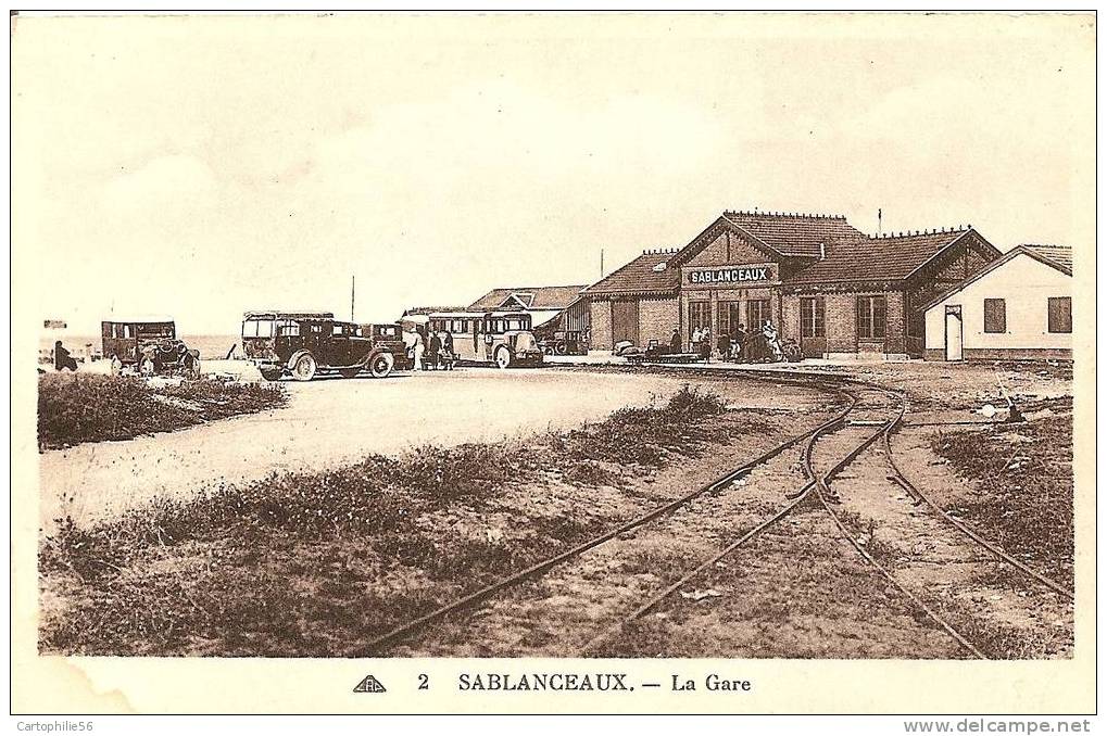 17 SABLANCEAUX.(Ste Marie De Ré)  -2- La Gare - Autres & Non Classés