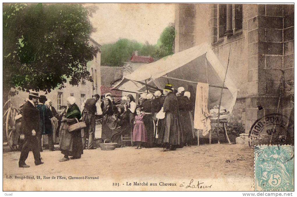 LE MARCHE AUX CHEVEUX - EN 1905 - Manzat