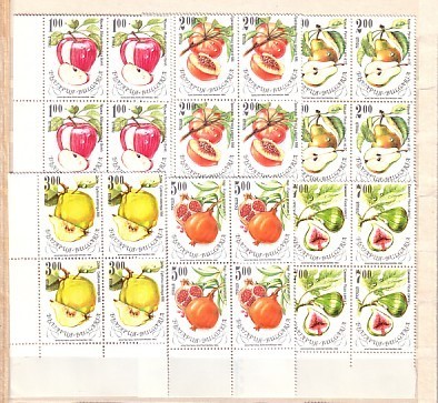 BULGARIA  / Bulgarie 1993    Fruits    6v  -  MNH  Block Of Four - Neufs