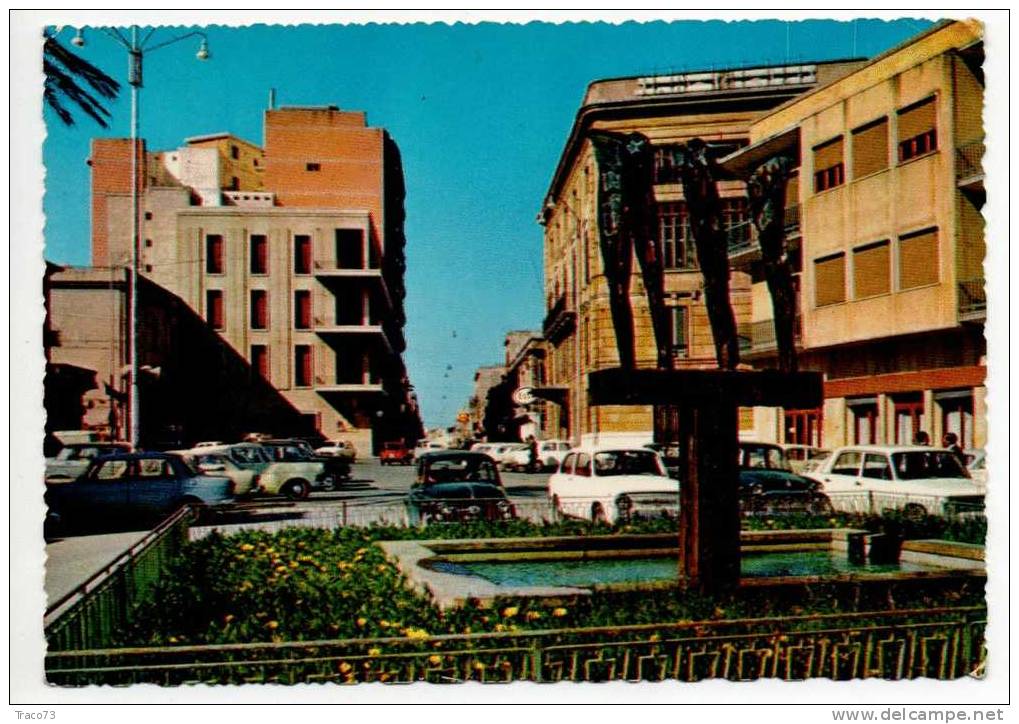 MAZARA DEL VALLO   /   Piazza Mokarta Con Fontana - Mazara Del Vallo