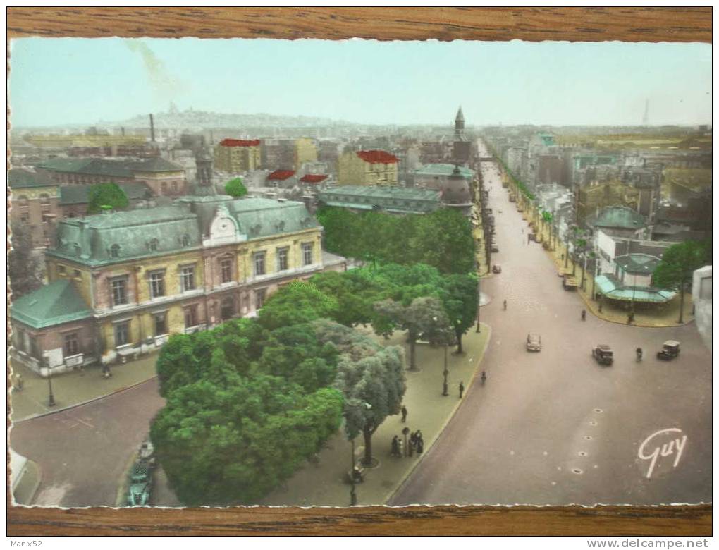 93 - SAINT-OUEN - Vue Panoramique De La Place De La République (Mairie). CPSM - Saint Ouen