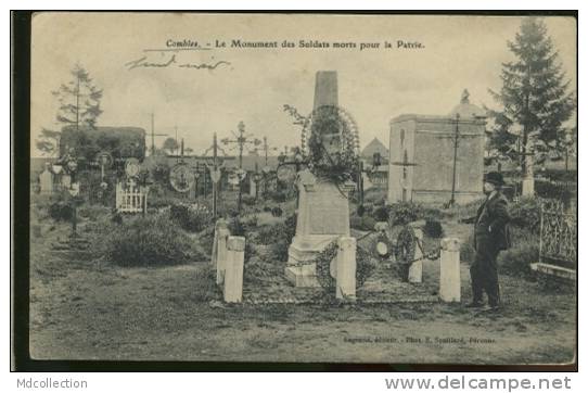 80 COMBLES / Le Monument Des Soldats Morts Pour La Patrie / - Combles