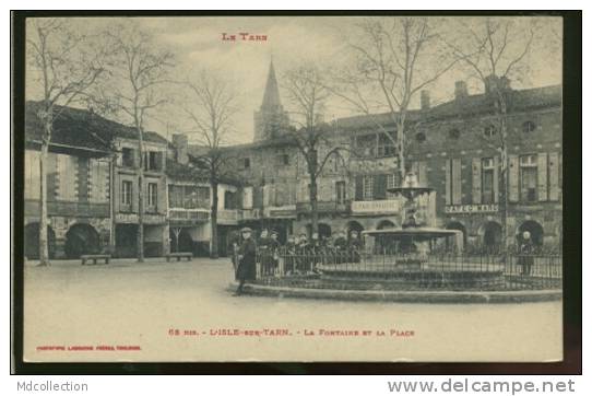 81 LISLE SUR TARN / La Fontaine Et La Place / - Lisle Sur Tarn