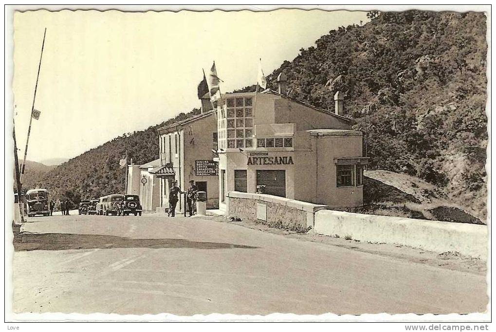 PERTHUS: BELLE VUE SUR LA FRONTIERE FRANCO- ESPAGNOLE ( Police Et Douane ) CP. PHOTO - Autres & Non Classés