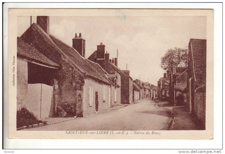 CPA Saint Dyé Sur Loire (Loir Et Cher 41): Entrée Du Bourg - Mer